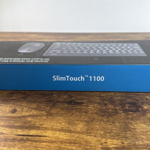 Adesso Black Wireless Spill Resistant Mini Keyboard & Mouse - Picture 2 of 11